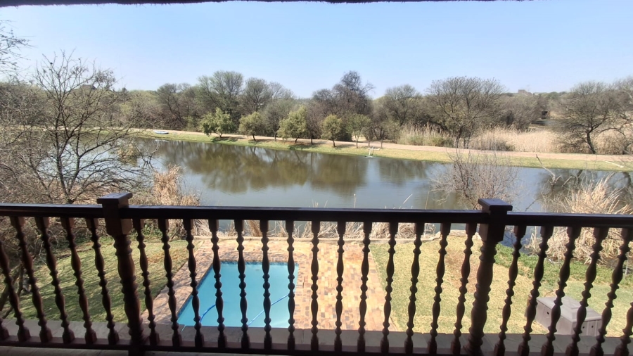 4 Bedroom Property for Sale in Boschenvaal River Front Lodges Free State